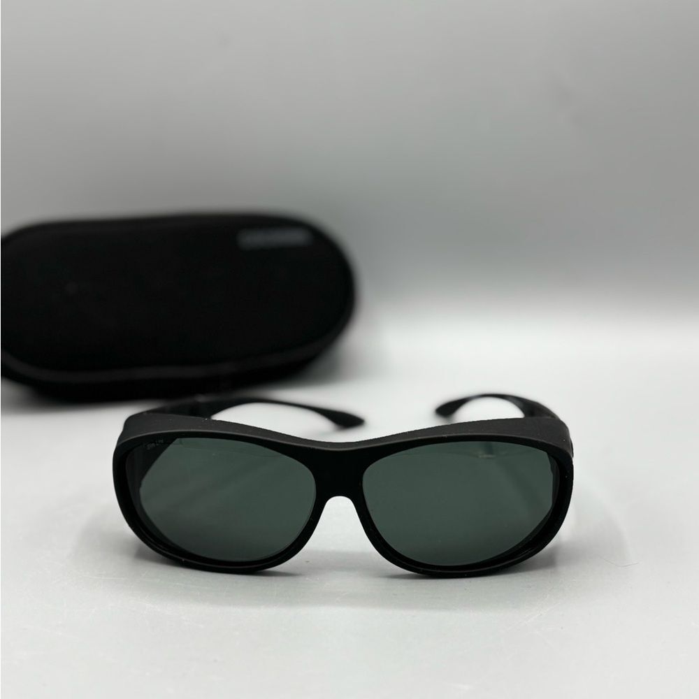Cocoons Slim Line (M) Black Polarized Gray Fitovers